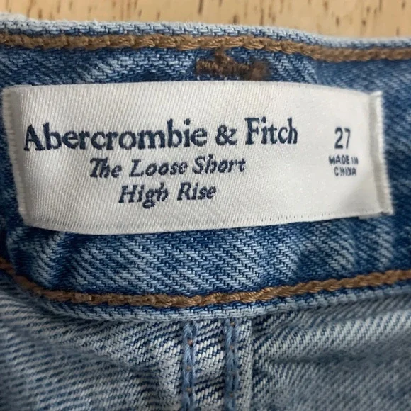 Abercrombie & Fitch High Rise Loose Short Size 27 6 in inseam - Picture 3 of 10